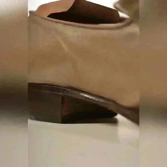 1970S CHRISTIAN DIOR BEIGE  CALFSKIN LEATHER TASSEL ALMOND TOE LOAFERS 9US ITALY - Picture 11 of 12